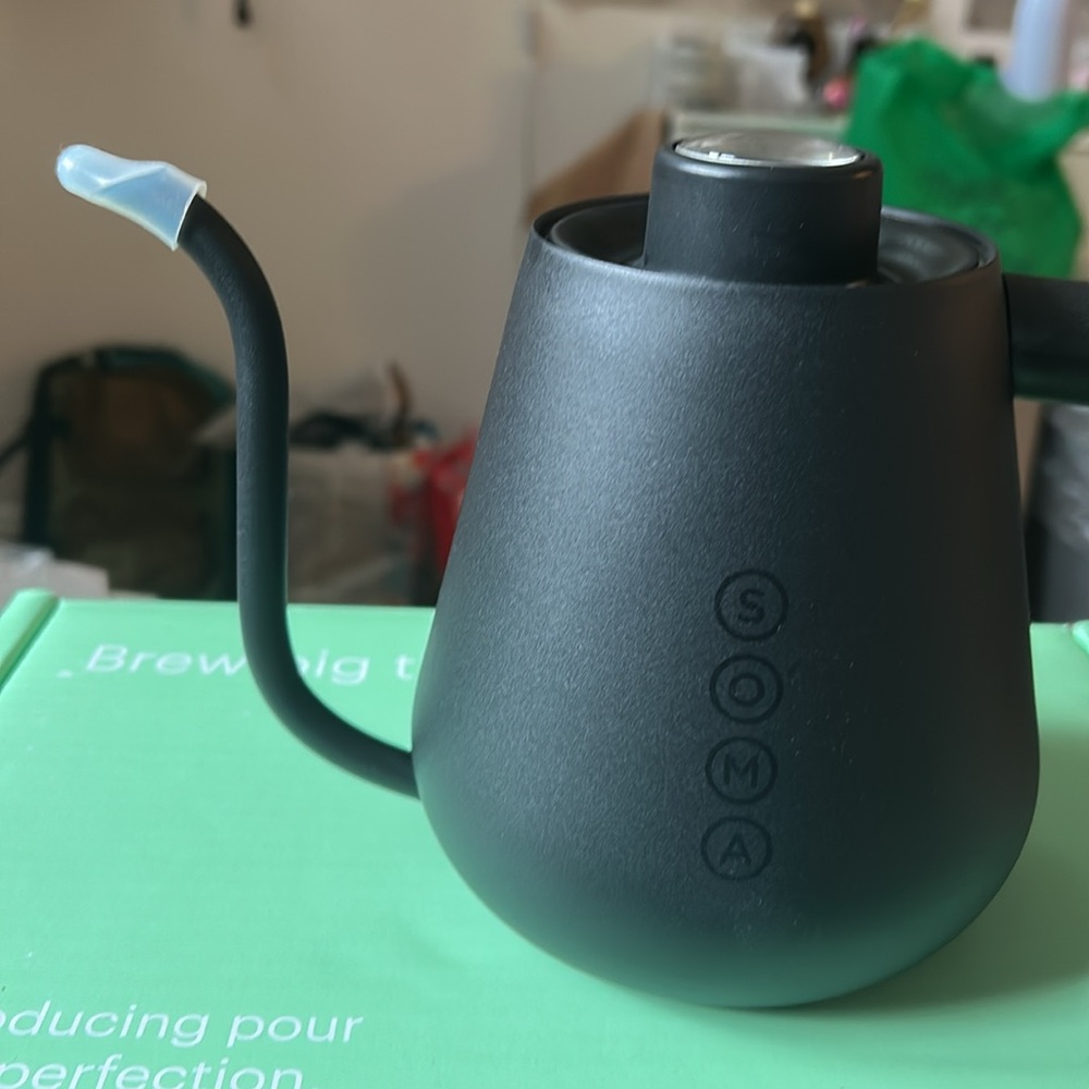 Soma Black Gooseneck Kettle - Picture 3 of 6